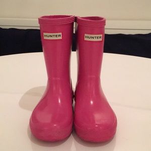 Hunter toddler pink gloss rain boots